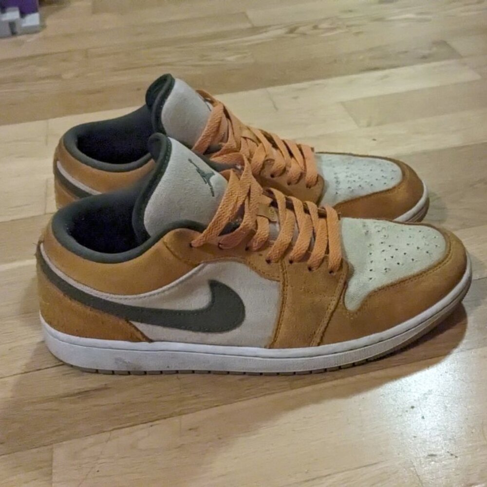 Nike Air Jordan 1 Low SE Ceramic Mens Size 10